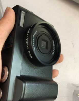 Sell My Stuff HD WIFI SLR Camera with flip-out LCD screen, black digital camera on Tampa Home & Garden Store