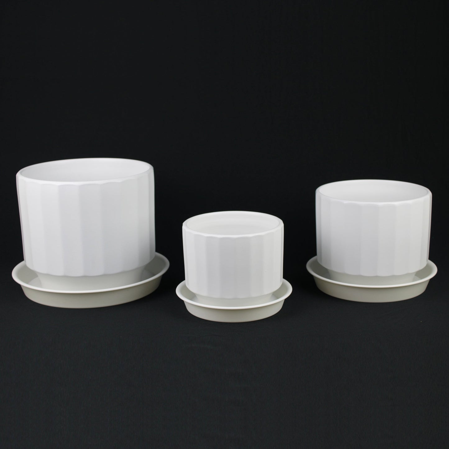 3-Piece White Stoneware Planter Set with Fluted Design - Tampa Home & Garden Store