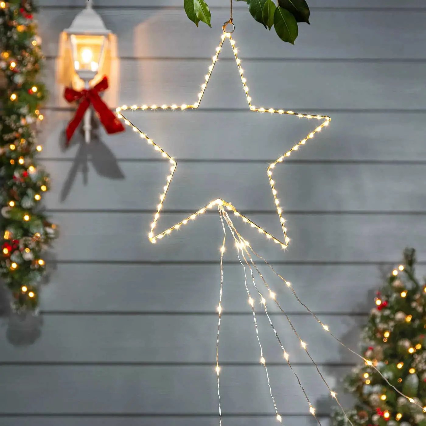 15" Electric Shooting Star with 16" Lighted tails - Tampa Home & Garden Store