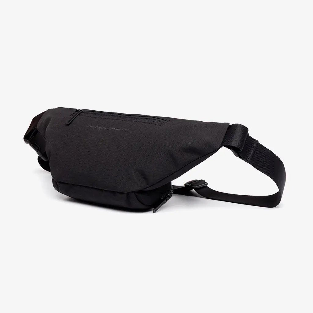 Atlas Crossbody Black Vandra - Tampa Home & Garden Store