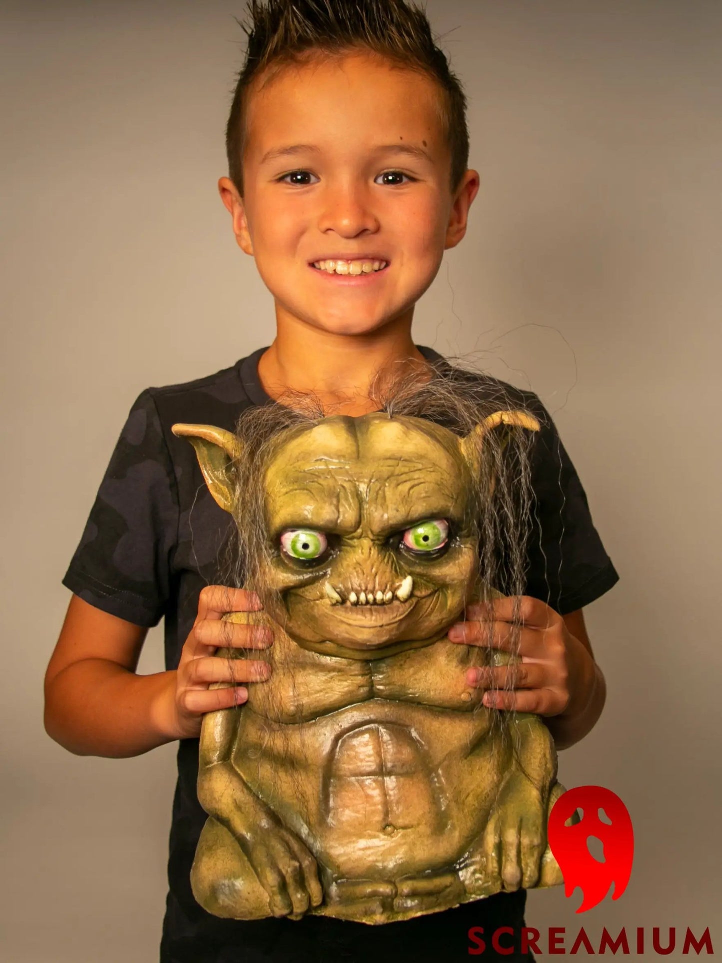 Troglyns HONGO Prop Troll Gremlin Monstruo con Pelo Fino Decoración de Halloween