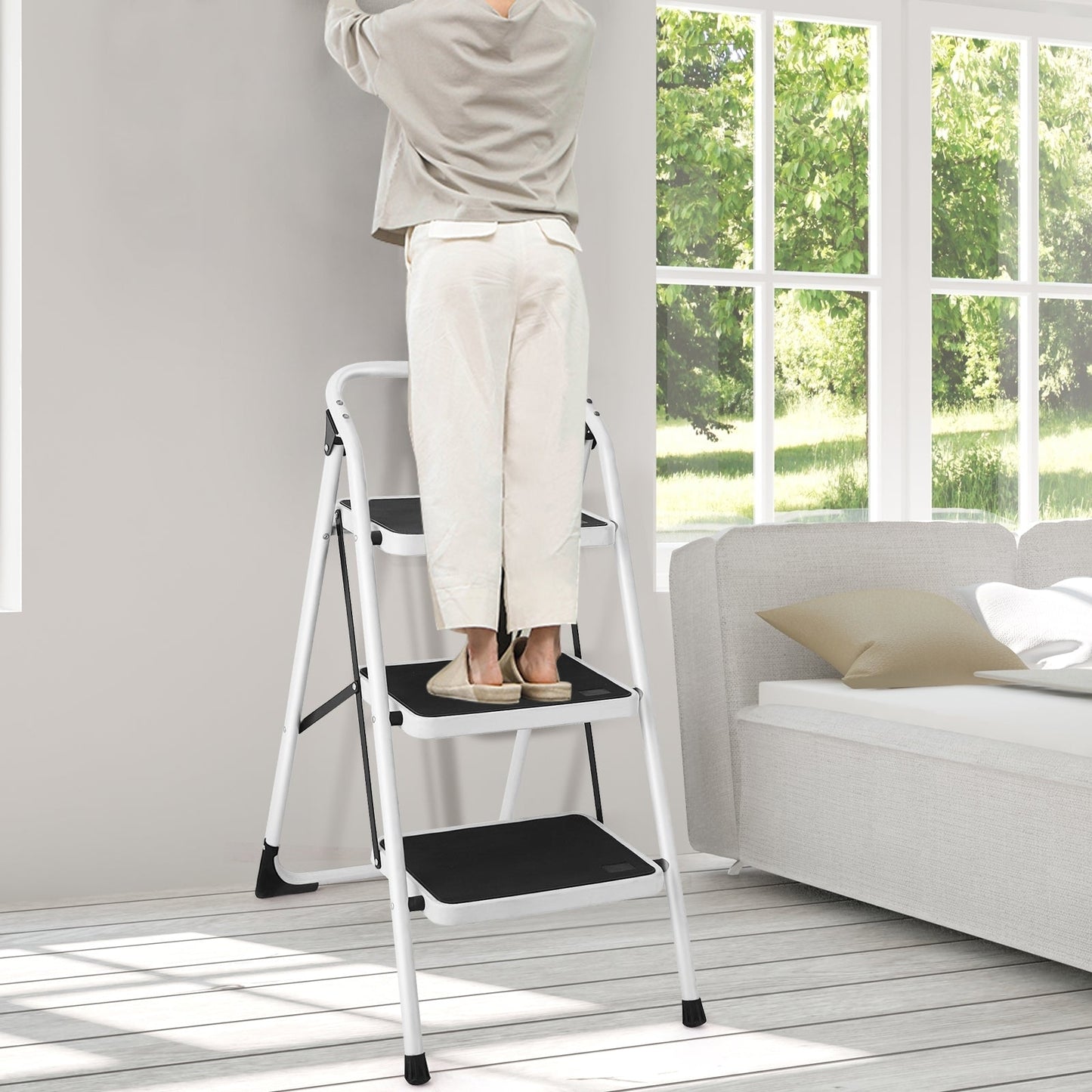 Escalera plegable de 3 peldaños con empuñadura y plataforma antideslizante