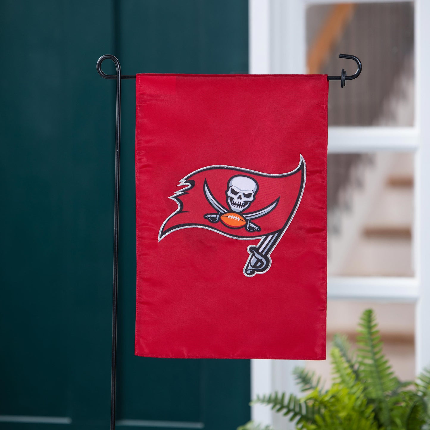 Tampa Bay Buccaneers Applique Garden Flag red with skull logo on Tampa Home & Garden Store