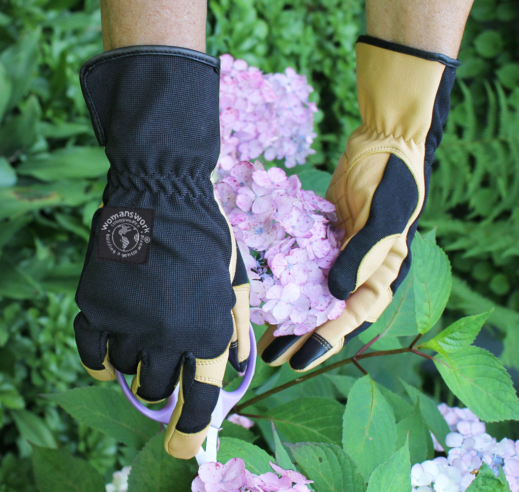 Ultra Fit Work & Garden Gloves by Womanswork, black and tan gloves with pruning shears on Tampa Home & Garden Store