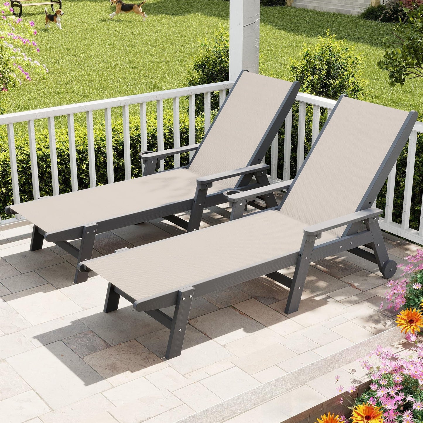 Set of Two HDPE Outdoor Pool Lounge Chairs