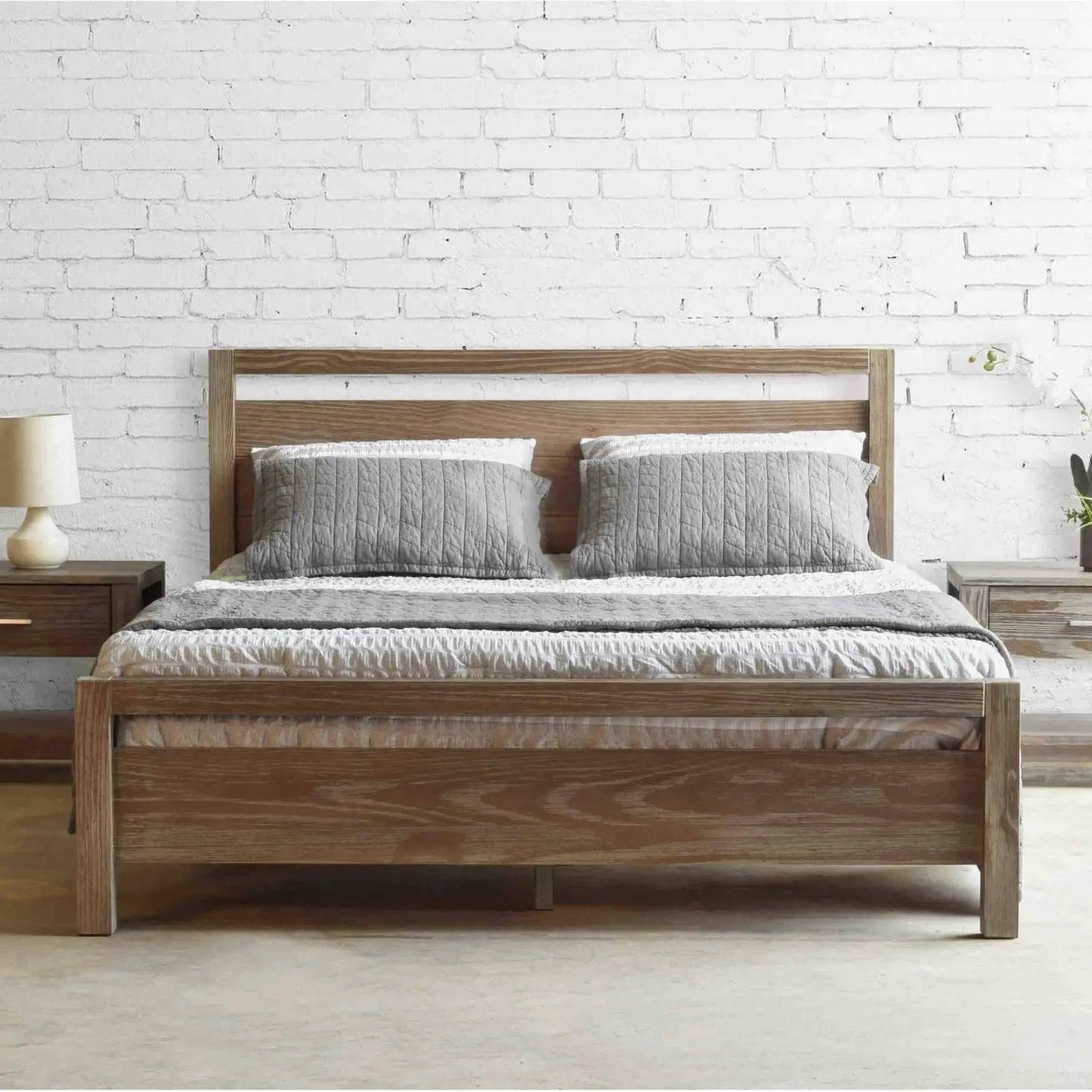 Queen Size FarmHouse Traditional Rustic Pine Platform Bed - Tampa Home & Garden Store