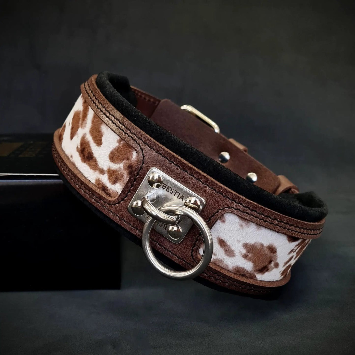 Buffalo Collar leather dog collar with cowhide pattern, Bestia Dog Gear on Tampa Home & Garden Store