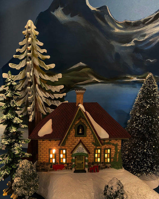 Christmas Department 56 / Apple Valley School / New England Village Series / Hand Painted Porcelain Building with Lights. 1995 - Tampa Home & Garden Store