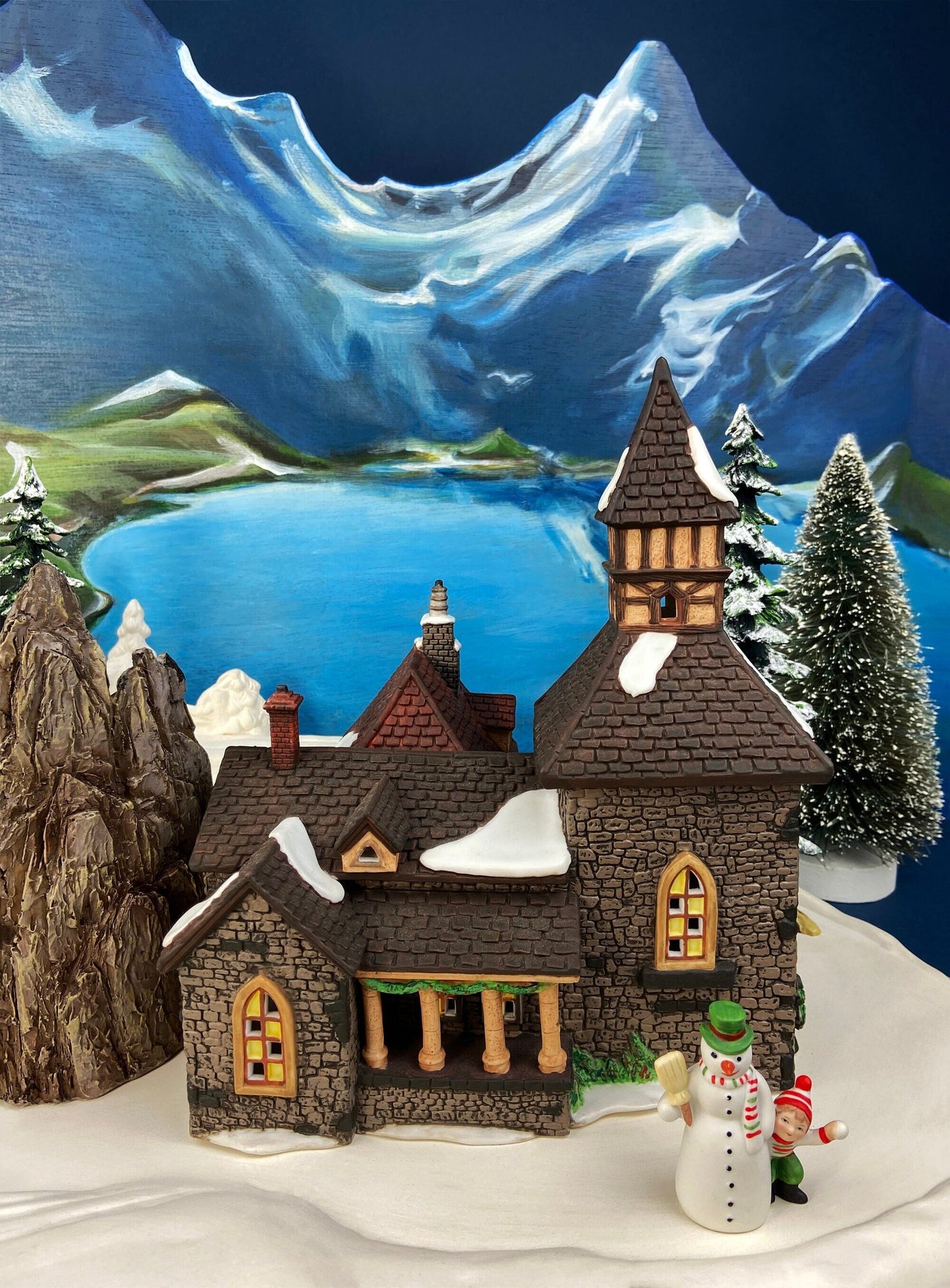 Christmas Village House by Dept 56. Illuminated Public House. Sweets. Dickens Village Series. Made in Taiwan. Christmas Village/Diorama. - Tampa Home & Garden Store