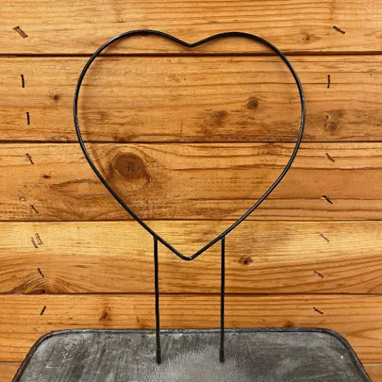 Coated Metal Plant Trellis -Heart - Tampa Home & Garden Store