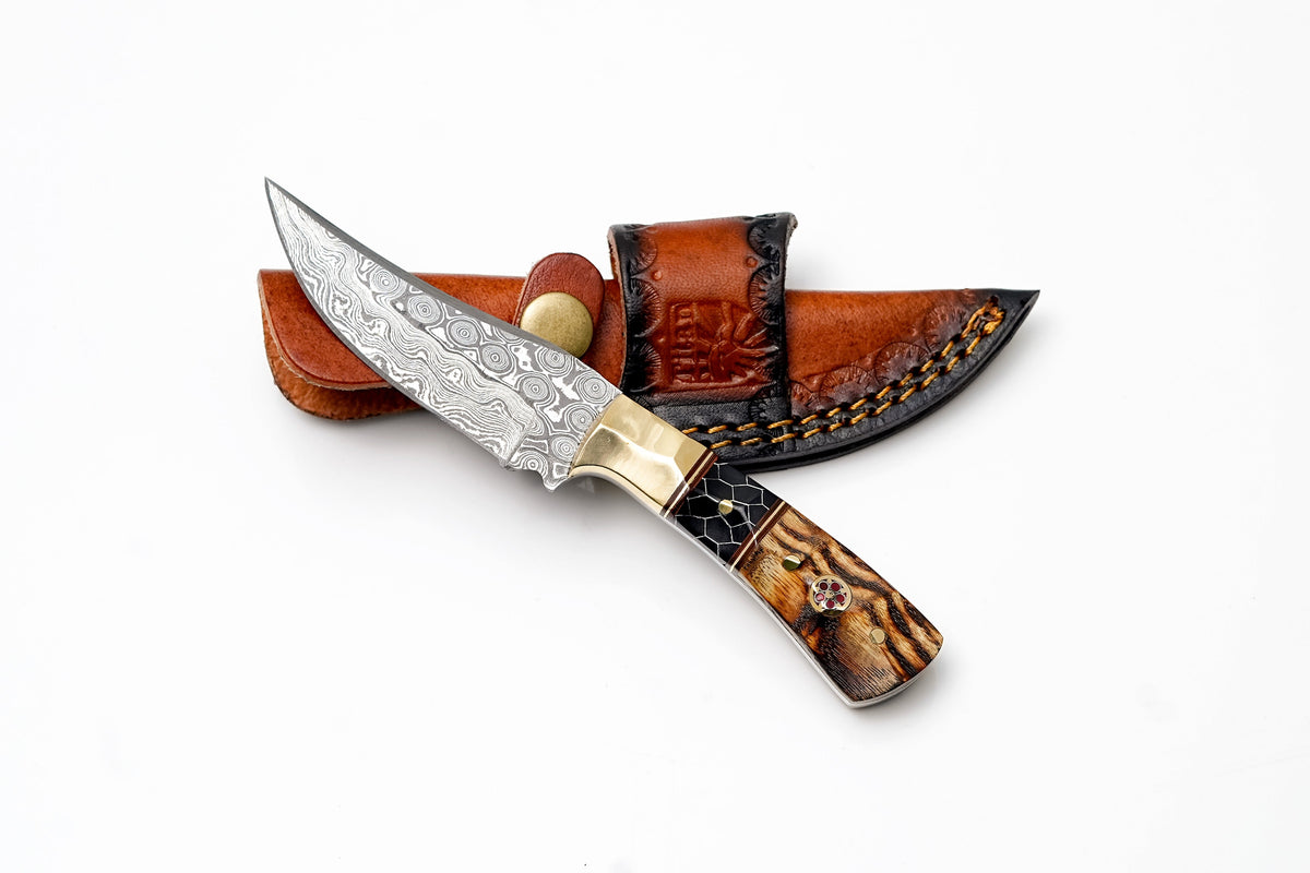 Damascus steel trailing point hunter knife with brass bolster and honeycomb handle TK-495 on Tampa Home & Garden Store
