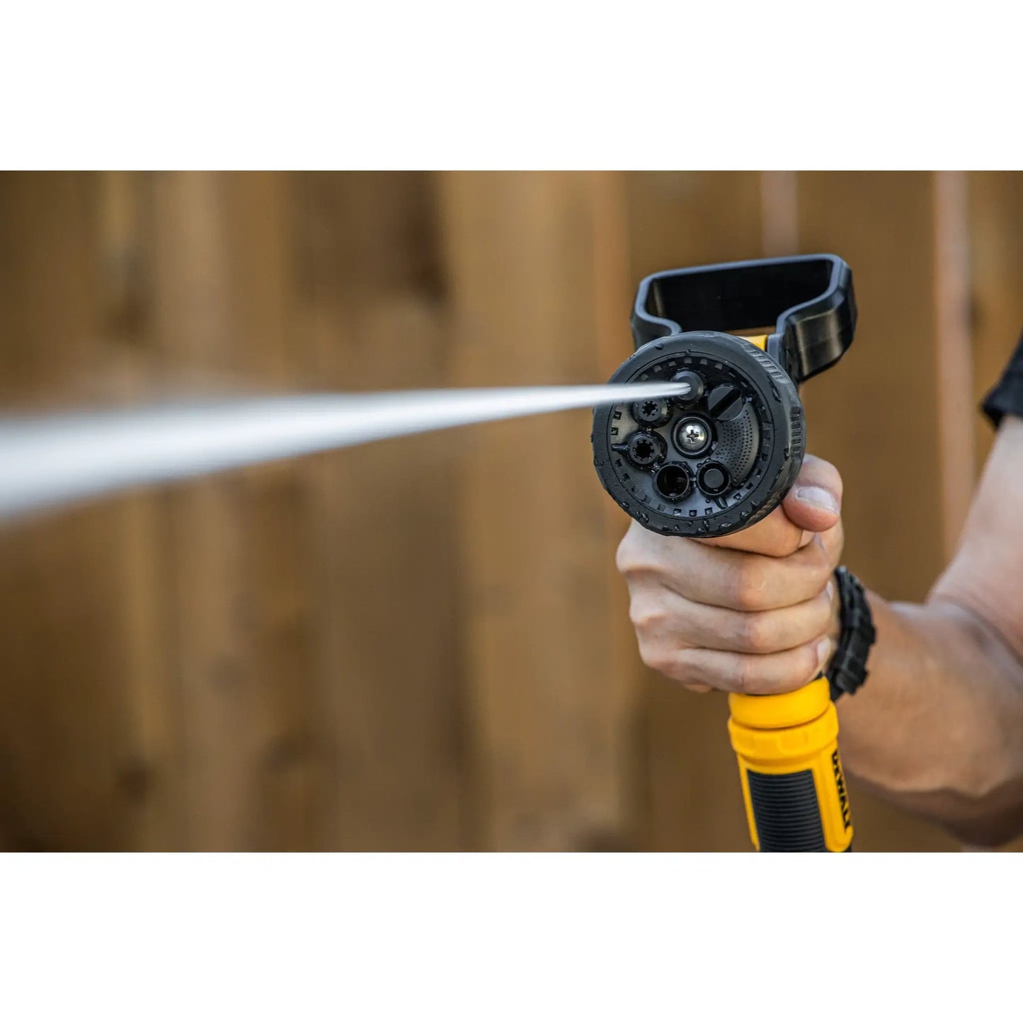 Dewalt hydro cannon nozzle DXWN3287 multi-pattern spray nozzle yellow and black handheld on Tampa Home & Garden Store