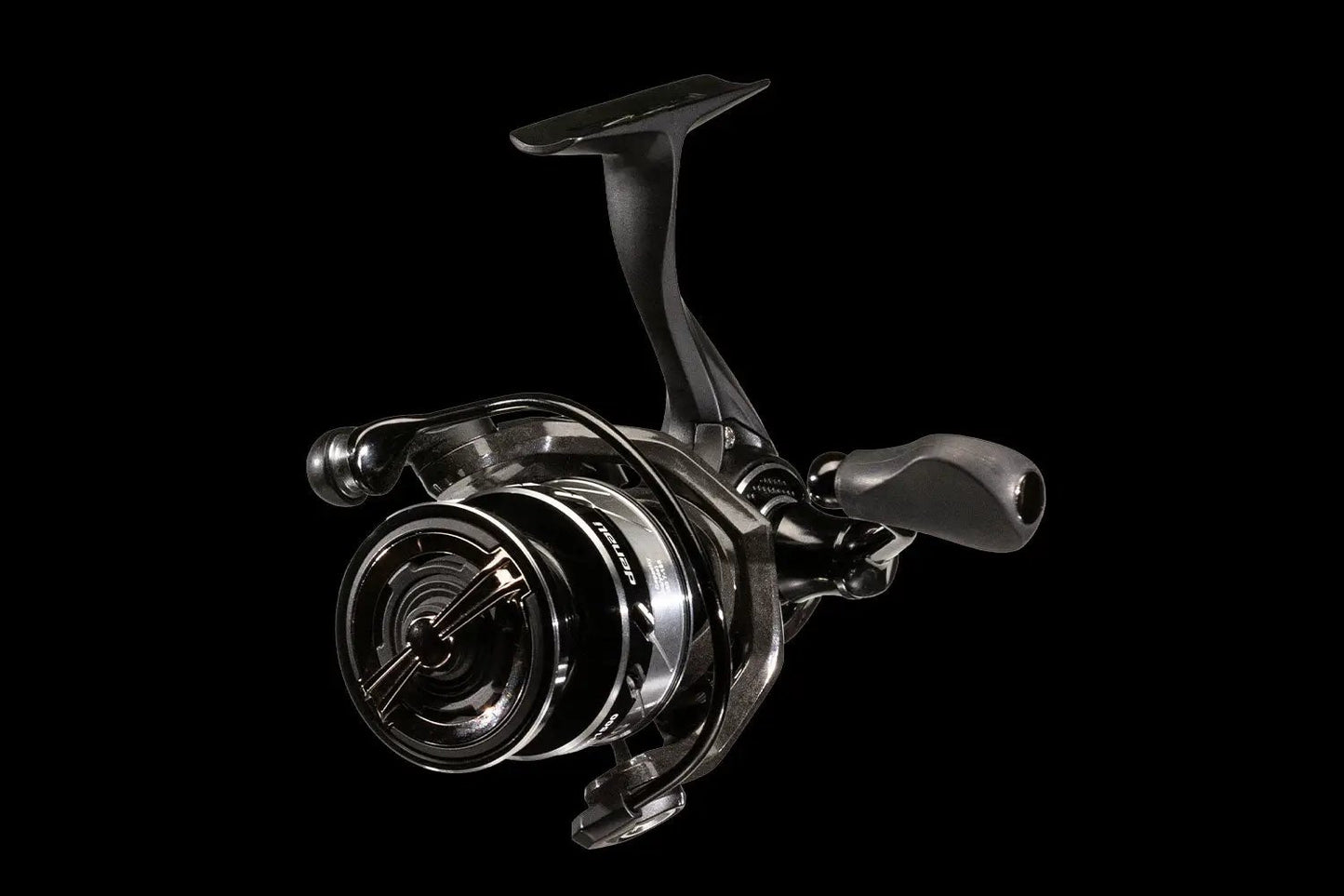 D-MAG Spinning Reel - Tampa Home & Garden Store