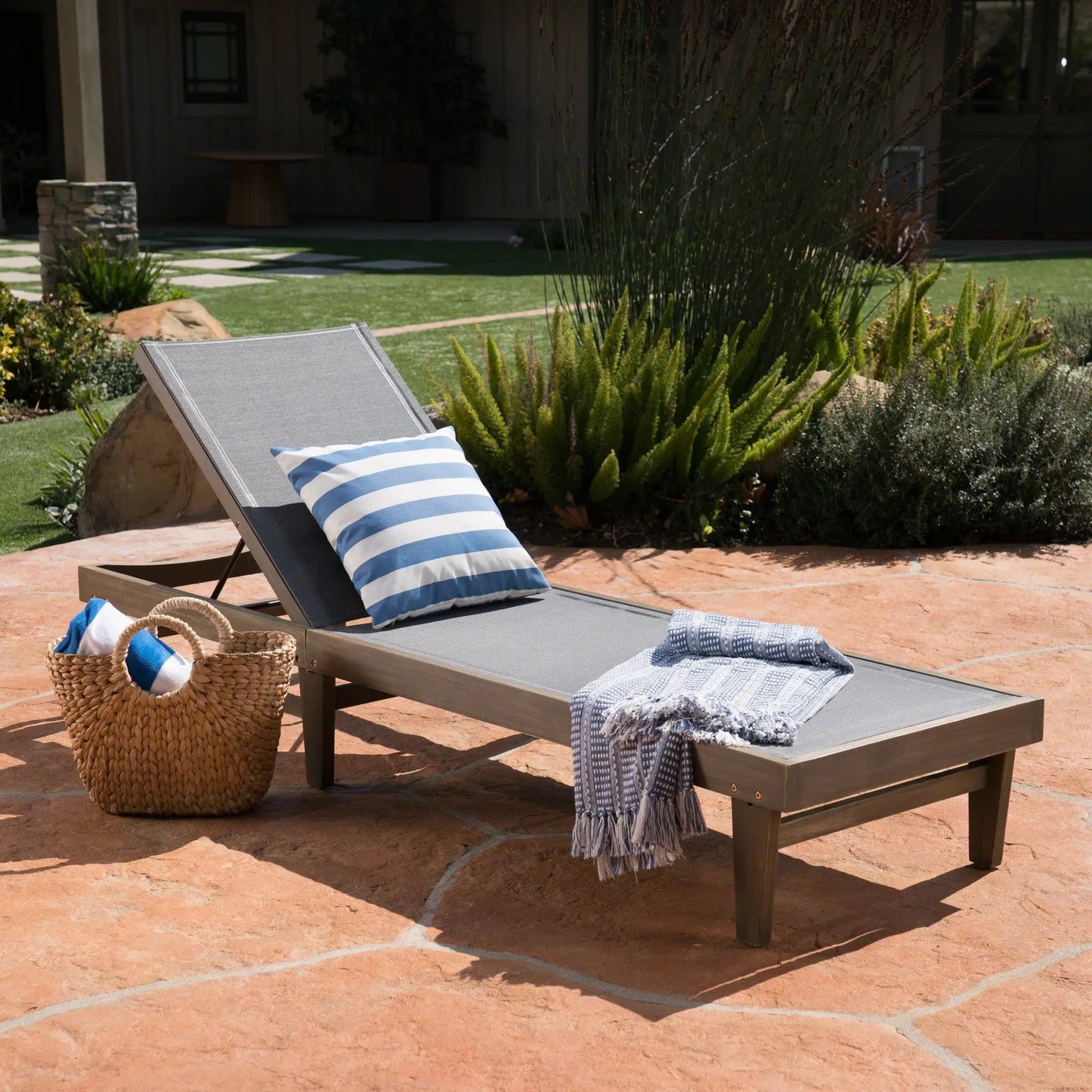 Summerland Chaise Lounge Dark Grey Mesh