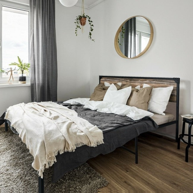 Cama de plataforma rústica de metal y madera estilo granja tamaño matrimonial