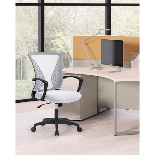 Silla de oficina moderna blanca de malla ergonómica con respaldo medio, reposabrazos y ruedas