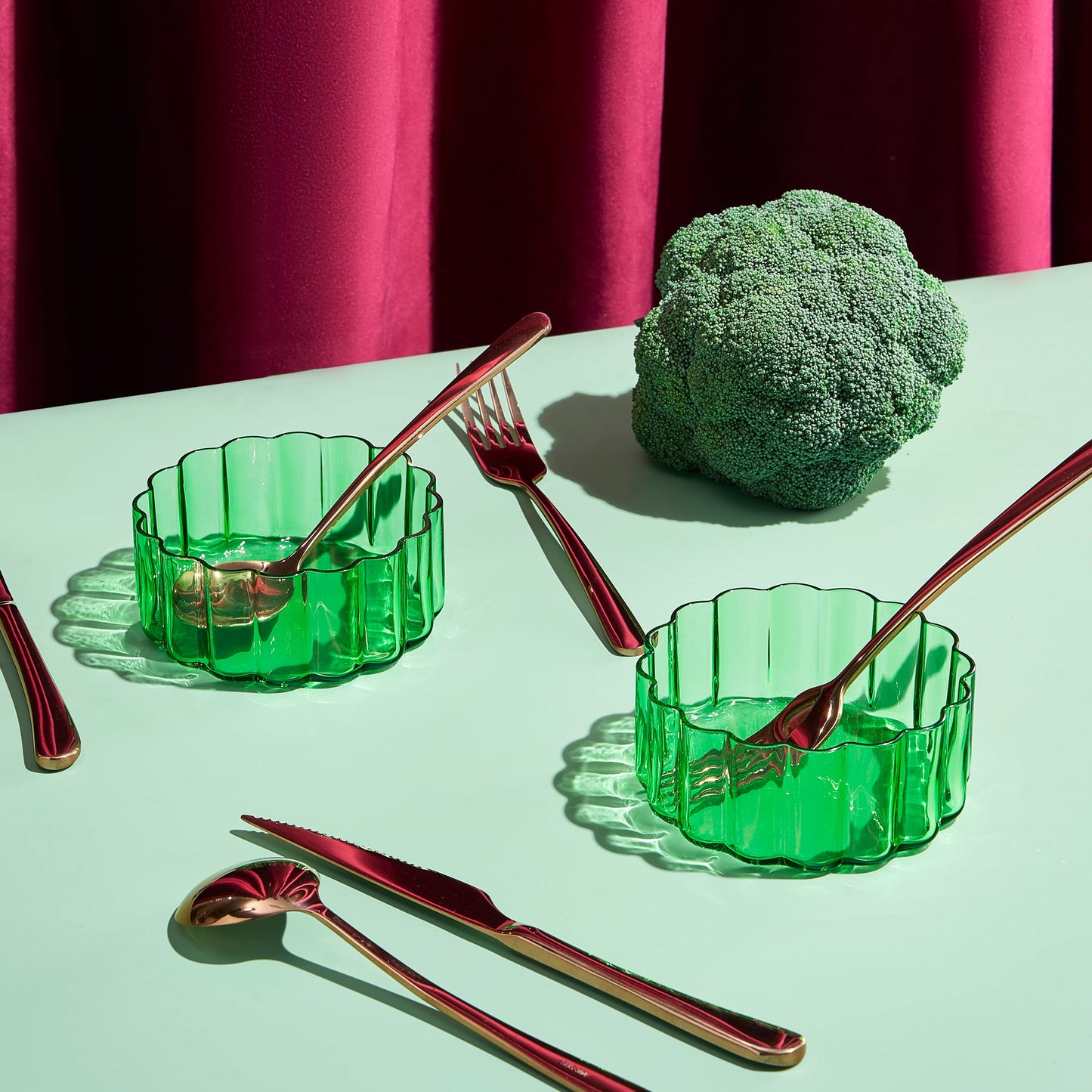 Elegant Set Of Two Clear Glass Flower Bowls