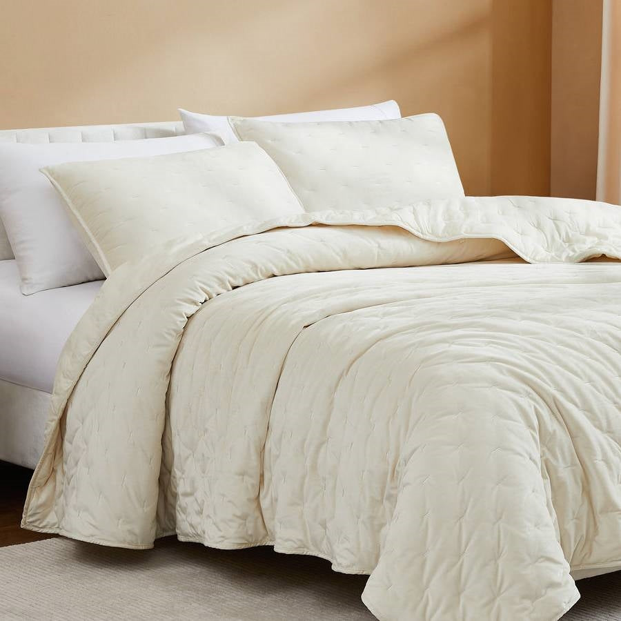 King/CAL King Size 3-Piece Cream Velvet Embroidered Super Soft Quilt Set - Tampa Home & Garden Store
