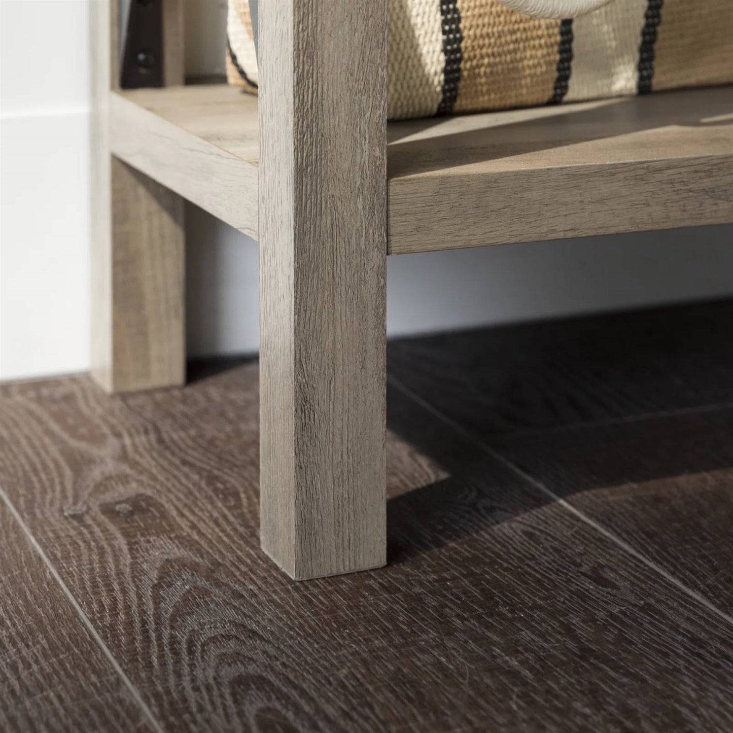 Mesa de entrada rústica industrial / Mesa consola con acabado de madera gris topo
