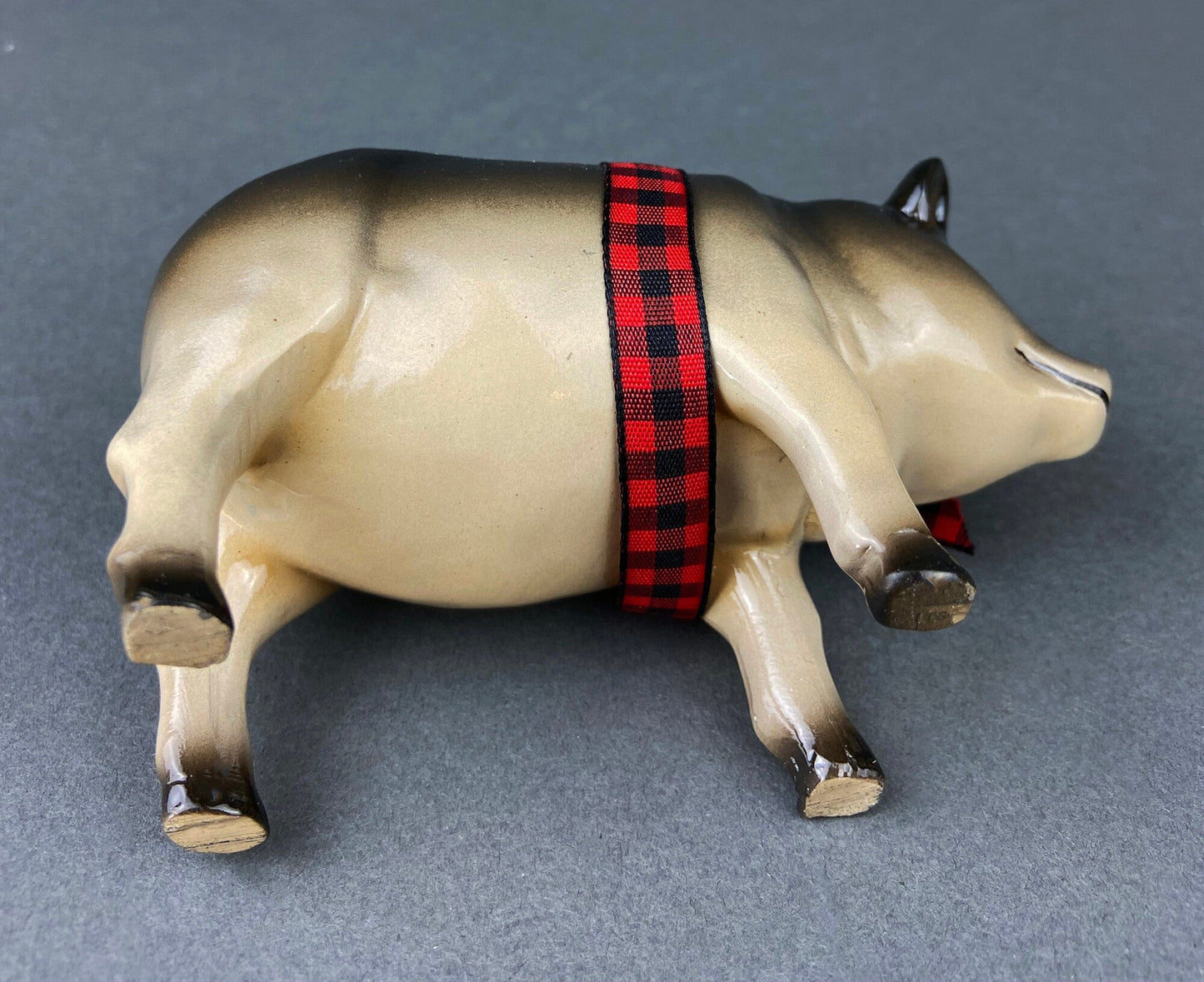 Luck Pigs Figurines. New Year Gift of Cute Piggy with Bow for Good Luck/Year. Gift for Pig Lovers/Collectors. - Tampa Home & Garden Store