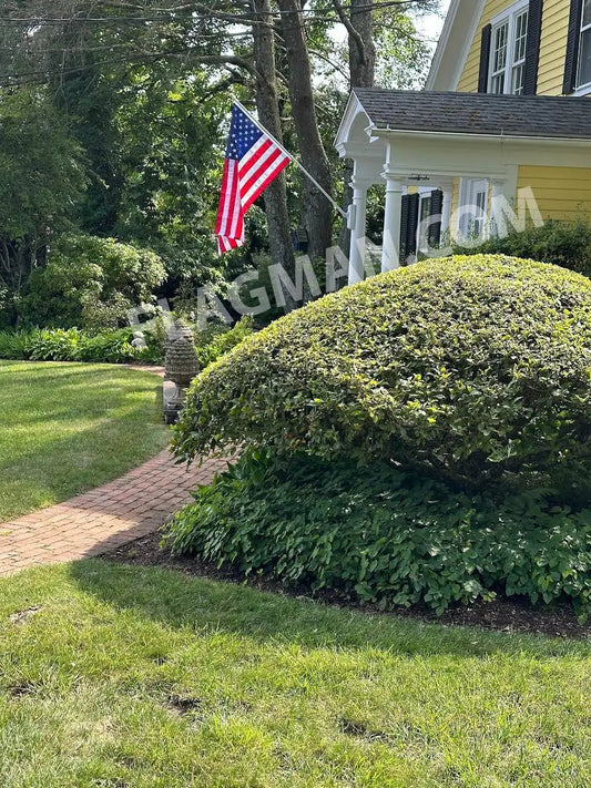 Non Tangle Flagpole Kit with Flag on aluminum pole by Flagman of America in front yard on Tampa Home & Garden Store