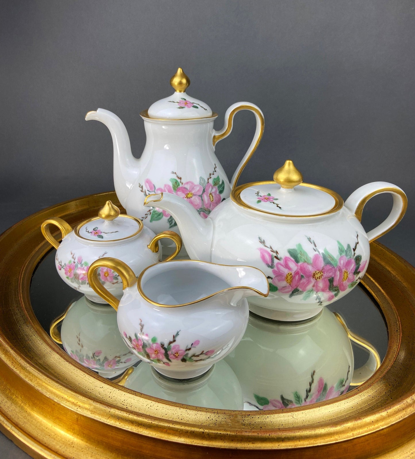 Noritake Dinner Set. Sheridan U.S. Design. 4 Dinner Plates, Large Oval Serving Bowl, 8 Cups & Saucers. Classic Minimal Look. - Tampa Home & Garden Store