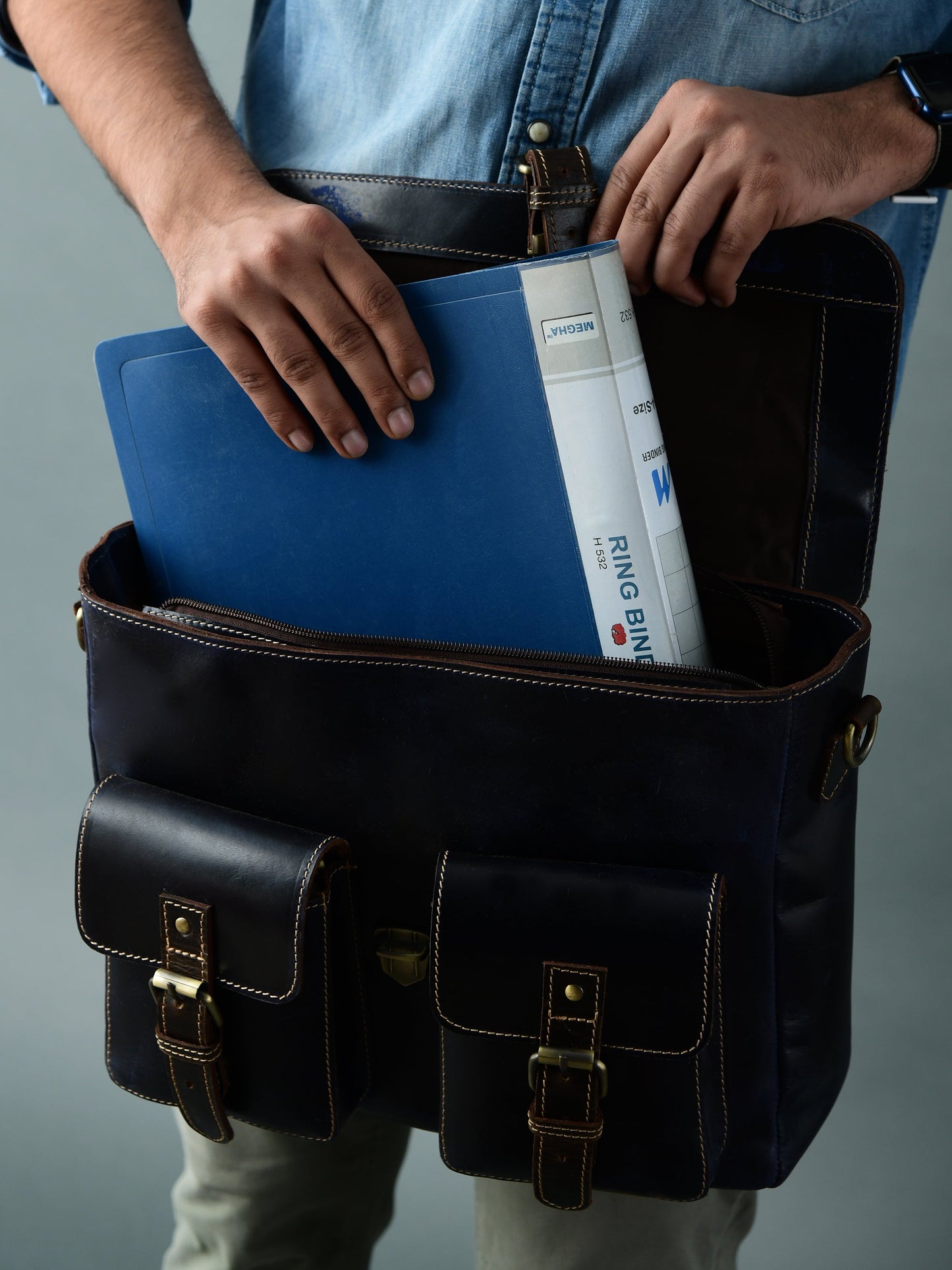 Panther Laptop Messenger Bag - Tampa Home & Garden Store