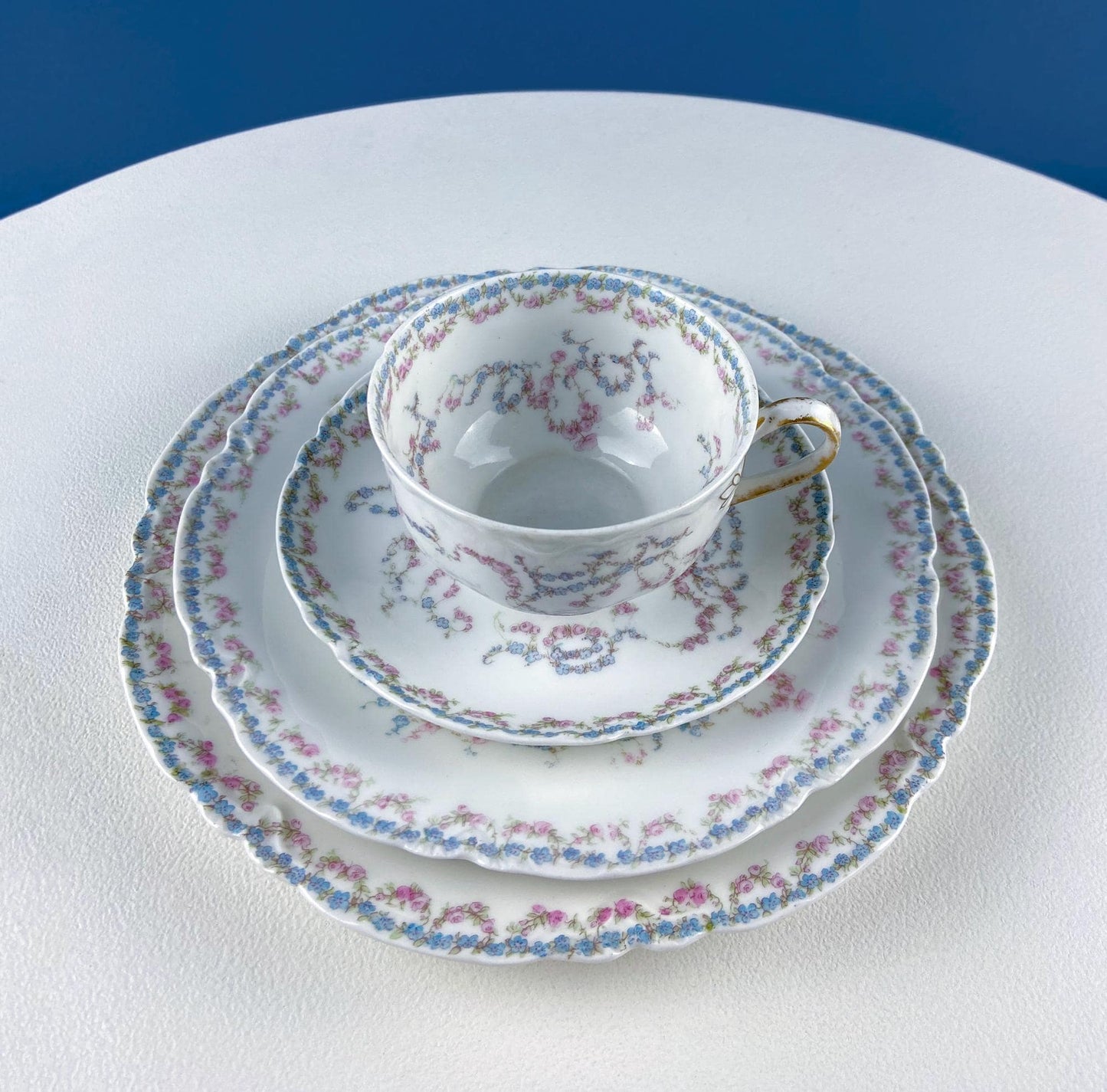 Rorstrand Rodos Espresso Dessert Modern Dish Set. 1900's Swedish Coffee Breakfast Set for 11. Leaf Motif. Dining Tea Room Table Decor. - Tampa Home & Garden Store
