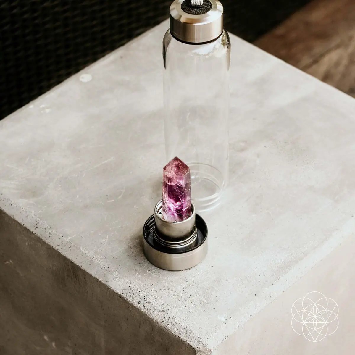 The Amethyst Healing Water Bottle - Tampa Home & Garden Store