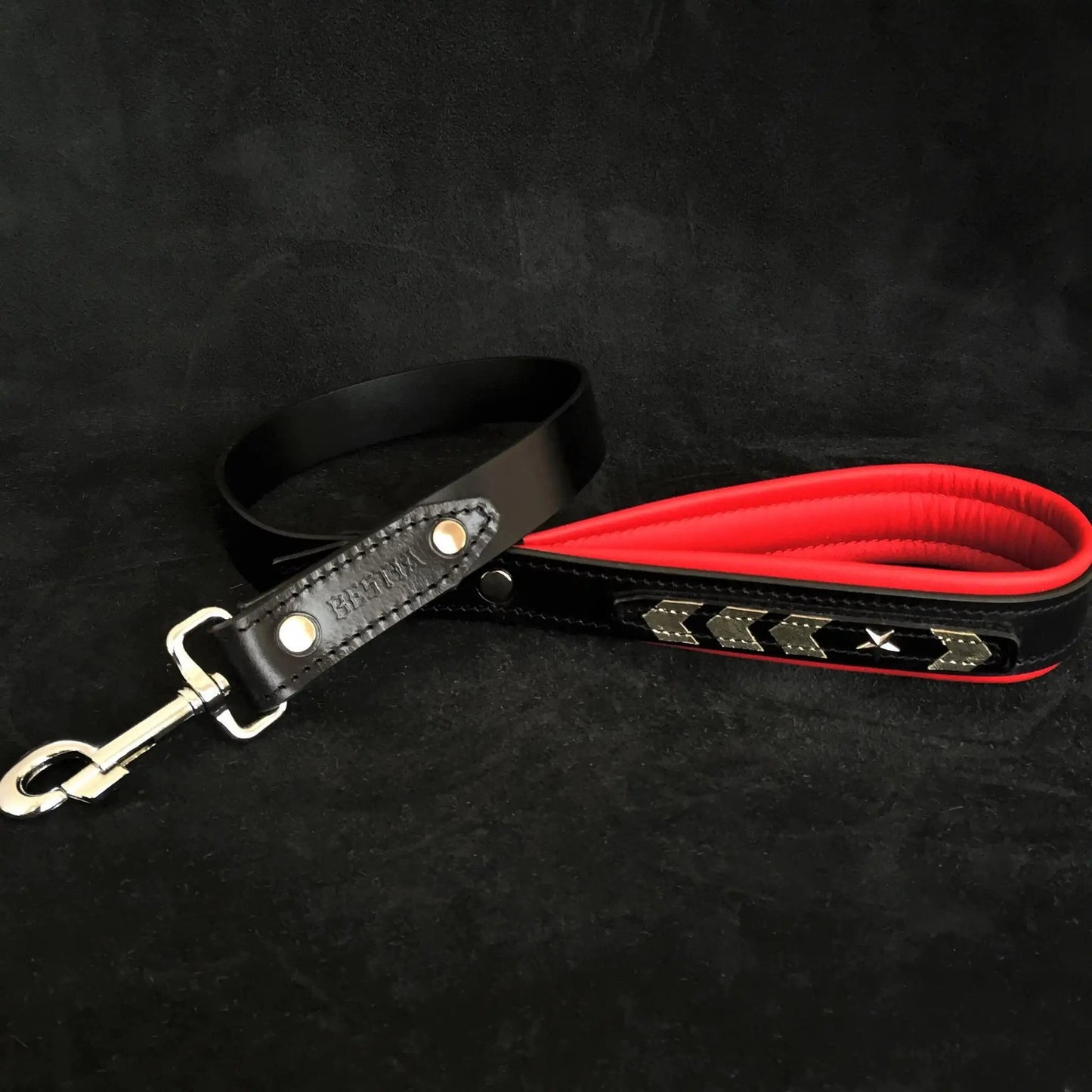 The "General" leash - Tampa Home & Garden Store