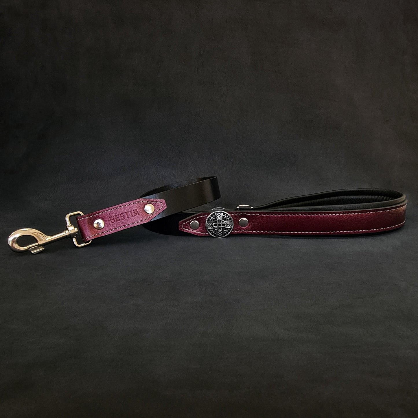The "Hektor" Burgundy dog leash-LIMITED - Tampa Home & Garden Store