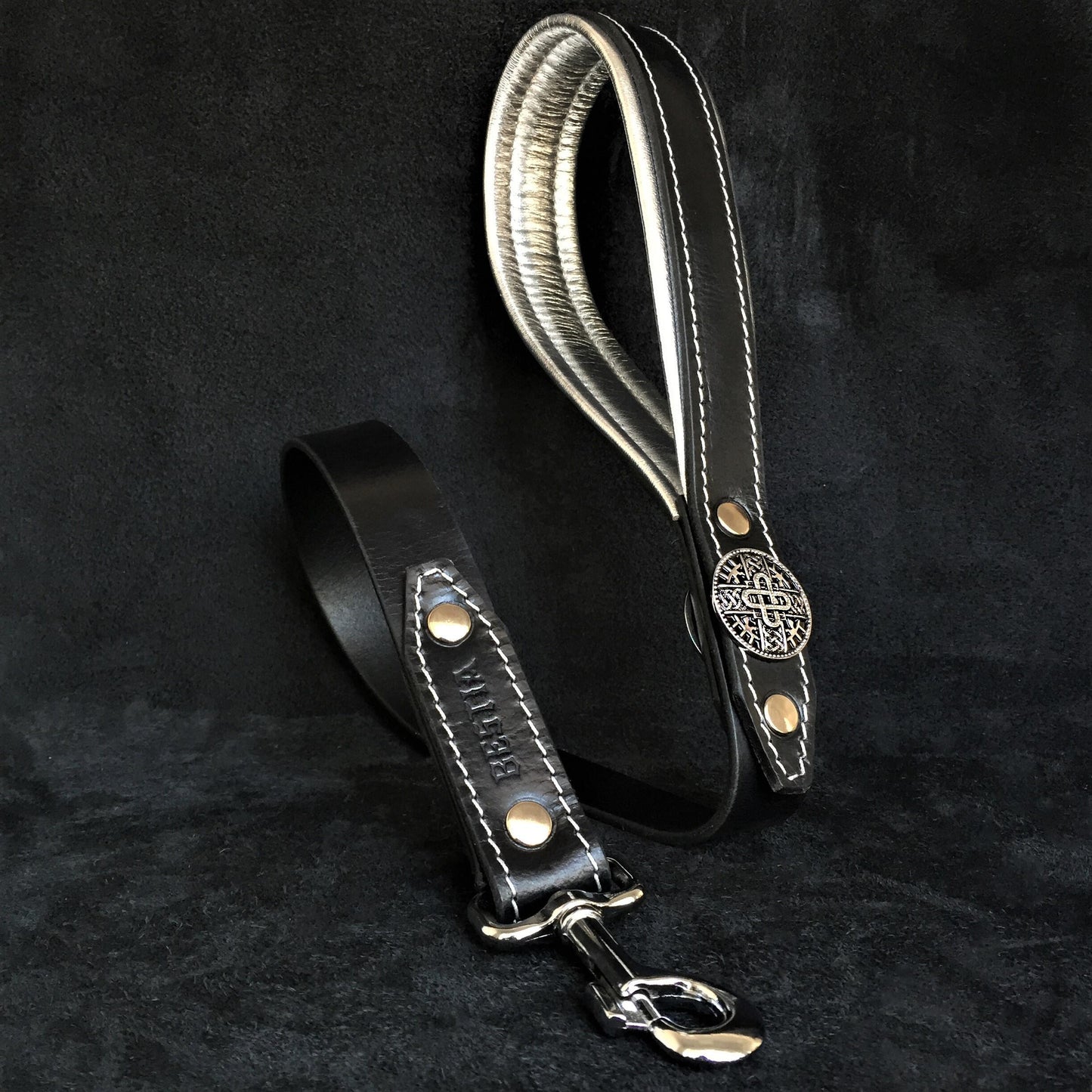The "Hektor" dog leash - Tampa Home & Garden Store