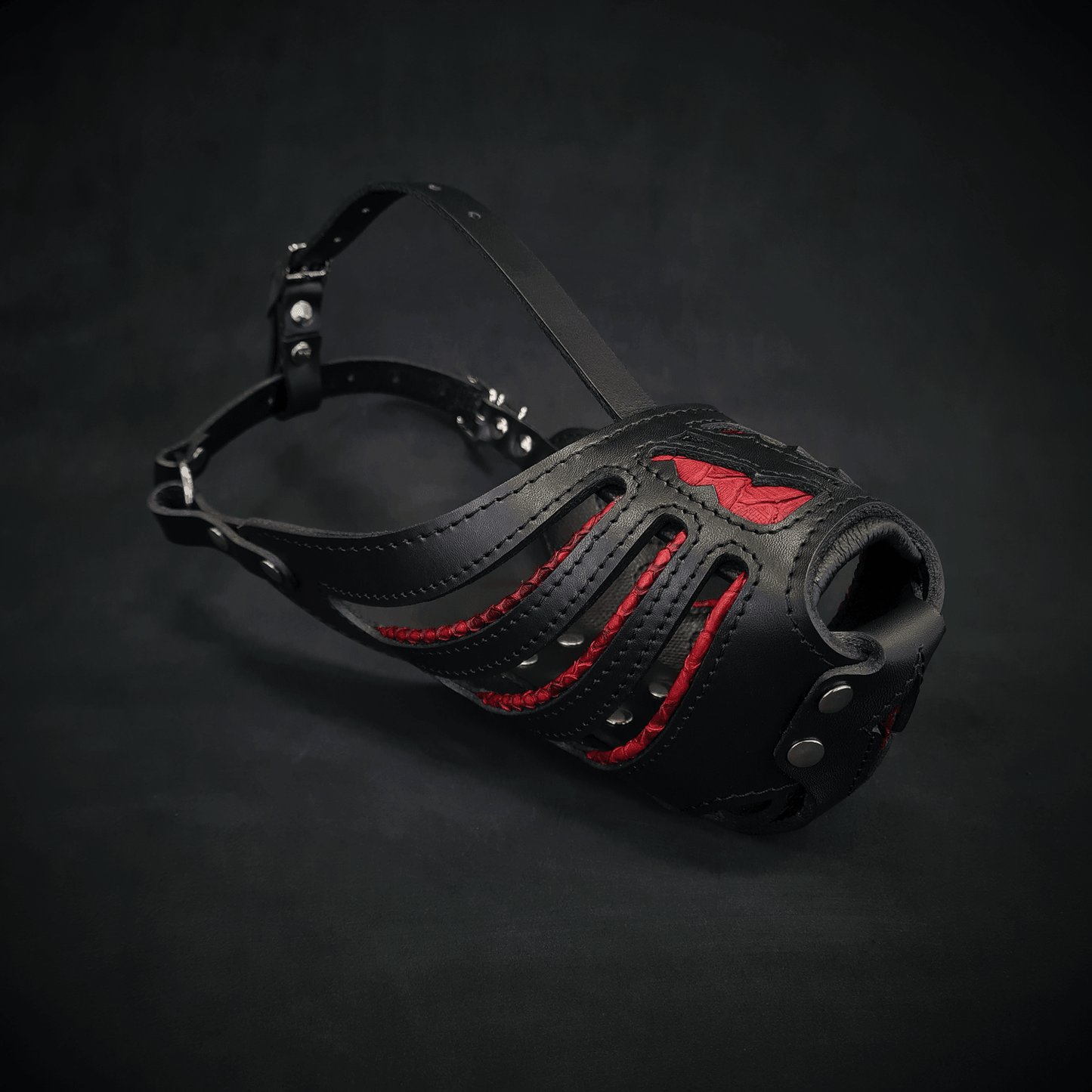 The ''Red Dragon'' basket muzzle - Tampa Home & Garden Store