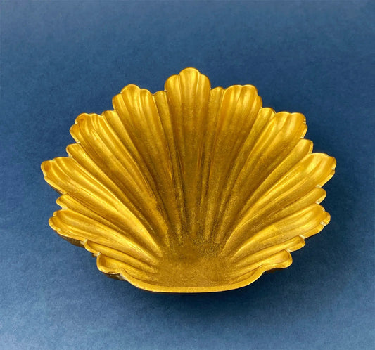 Vintage brass shell-shaped footed bowl decorative dish on Tampa Home & Garden Store
