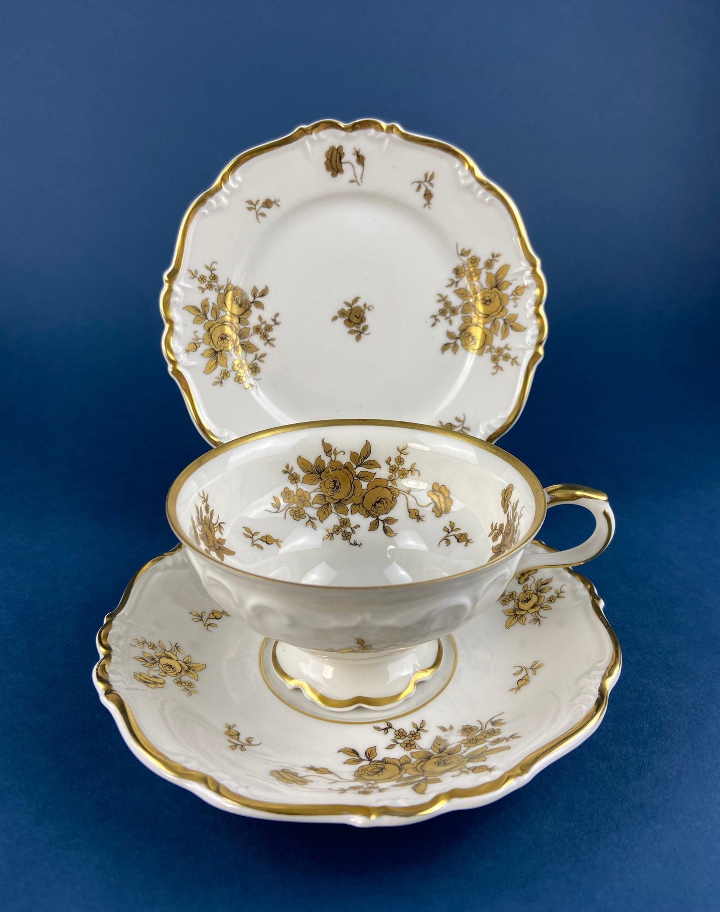 White and Gold Cup and Saucer. Paragon Porcelain, By Appointment to Her Majesty the Queen Potters. Dining Room Cabinet Display. - Tampa Home & Garden Store