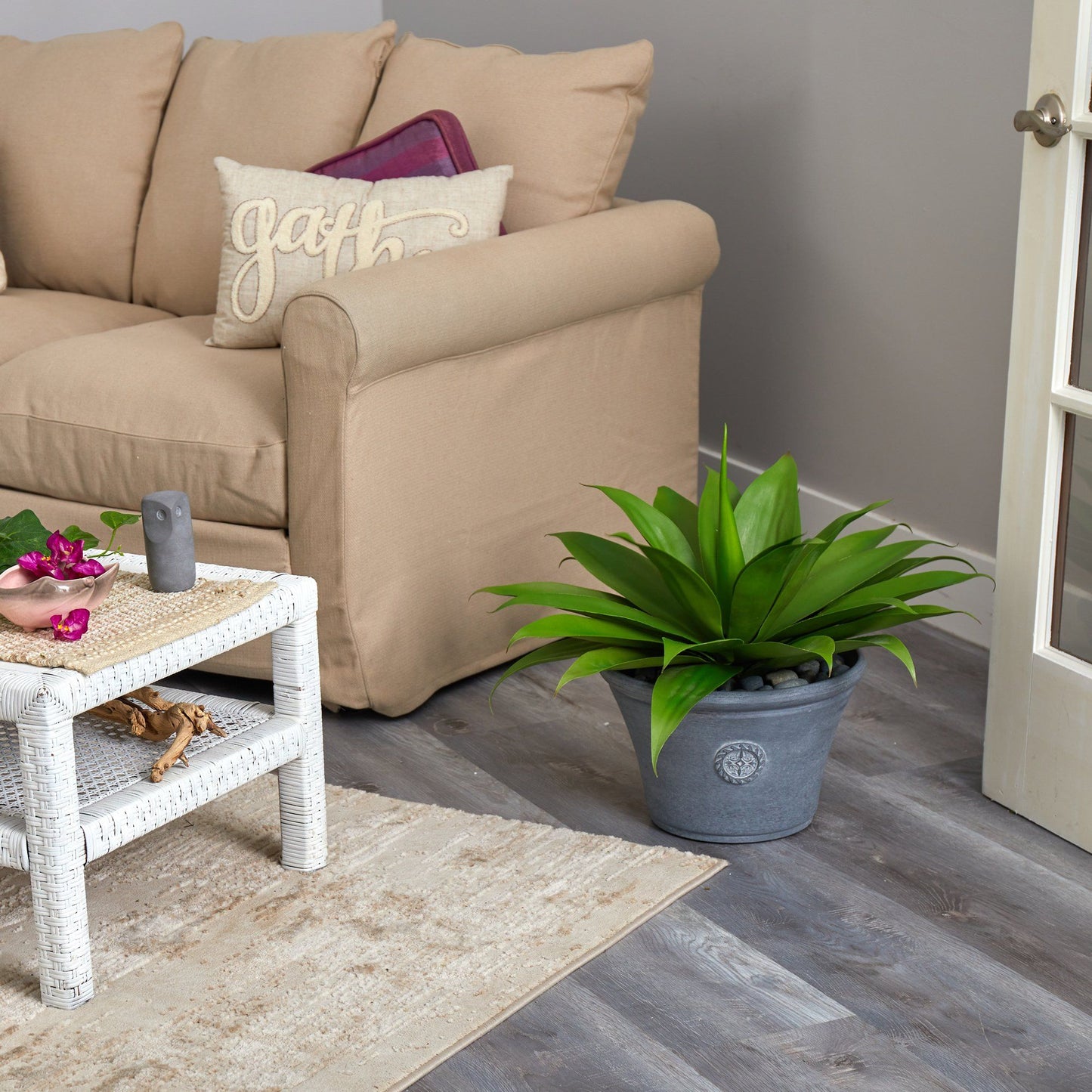 Planta artificial suculenta de agave de 56 cm en maceta gris