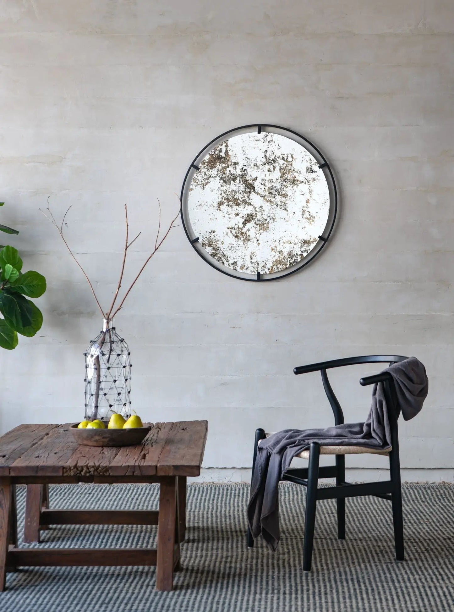 Theodor Round Mirror with Industrial Metal Frame