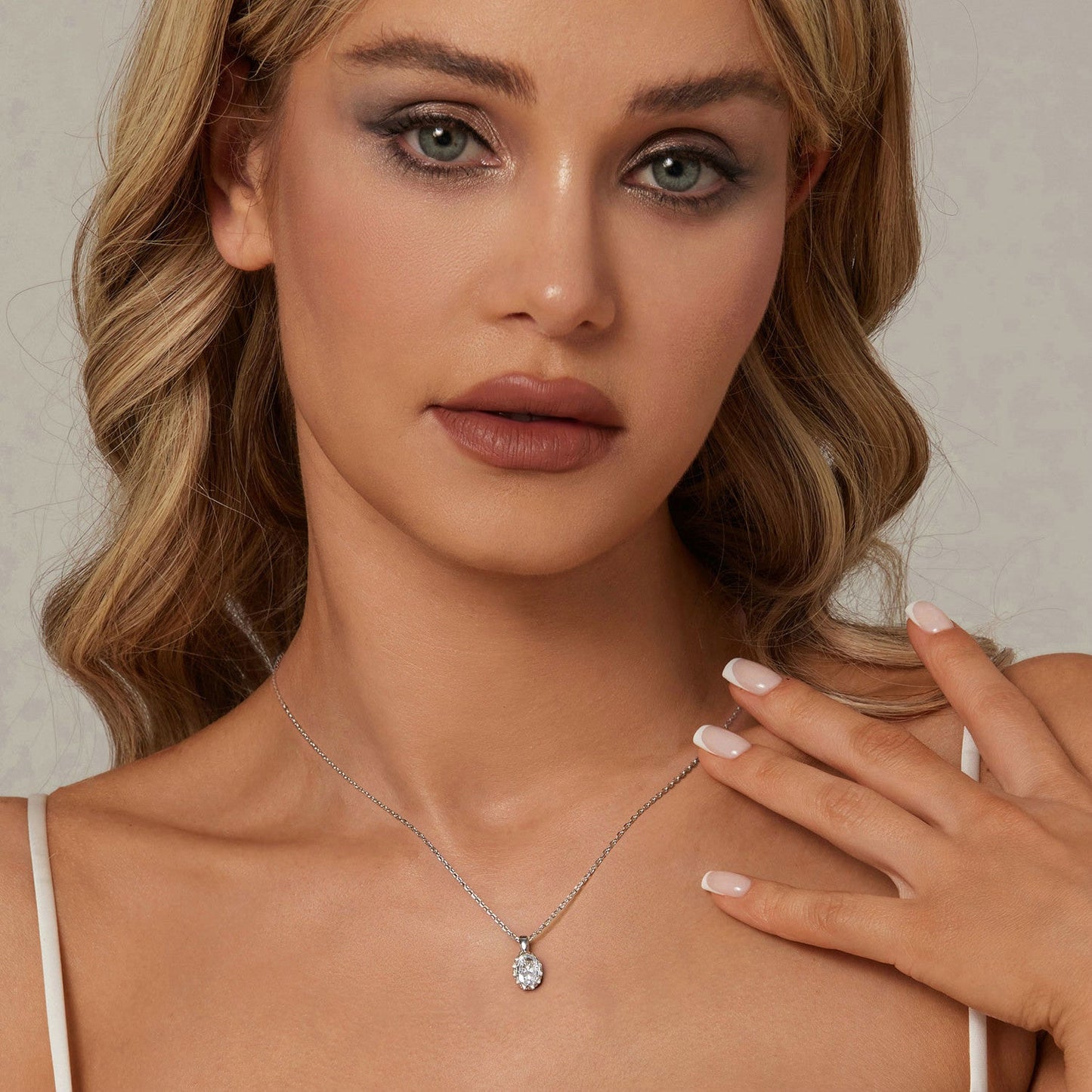 925 Sterling Silver Moissanite Necklace with Pave Setting, 1 Carat, 40 cm chain by Bids.com on Tampa Home & Garden Store
