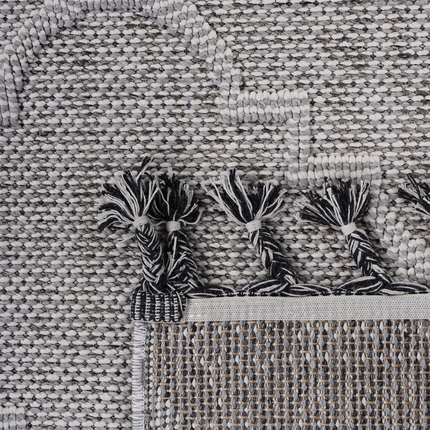 Guros Trellis Area Rug for Indoor and Outdoor Use