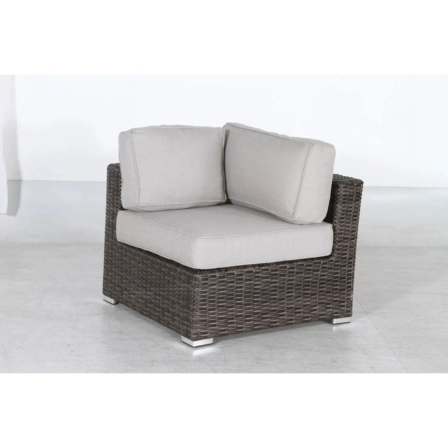Outdoor Wicker Conversation Set With Cushions
