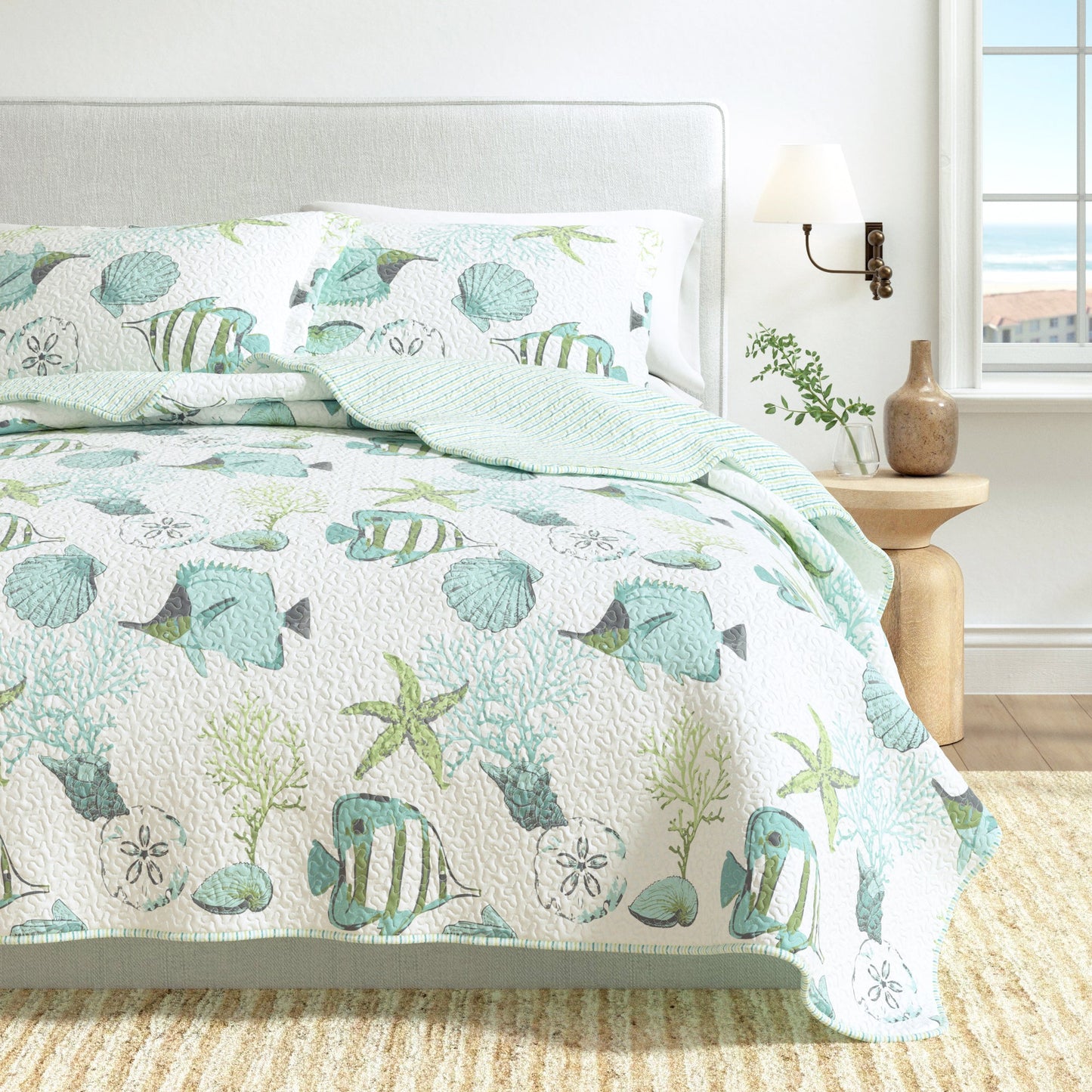 Relaxing Beach Quilt Set For Year Round Bed