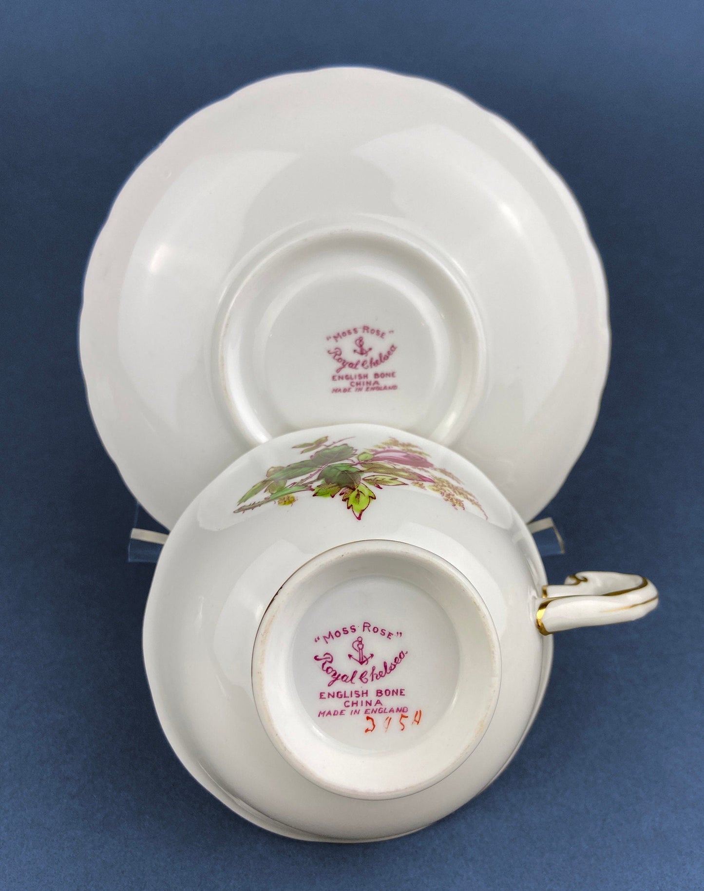 Tasse et soucoupe vintage pour thé/café. Royal Chelsey Moss Rose. Porcelaine fine anglaise. Service de table raffiné. Pièce de collection.
