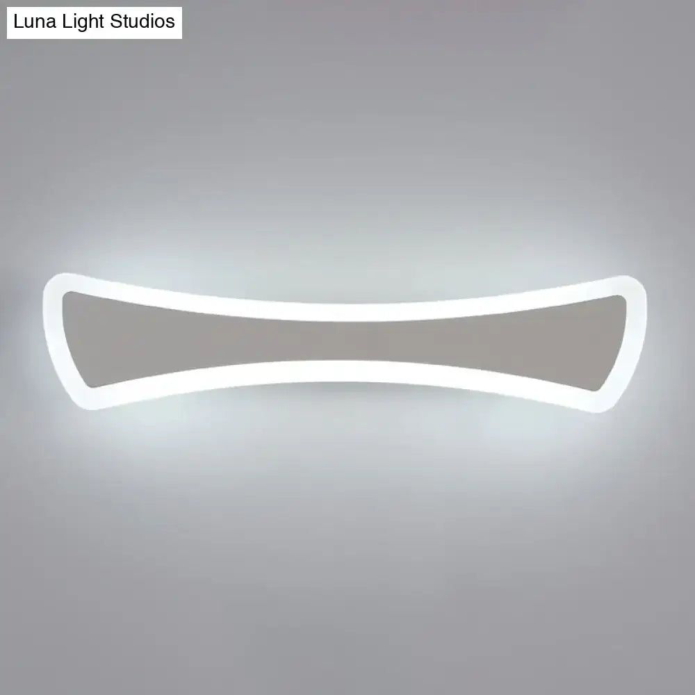 Ultra-Thin LED Silver Vanity Lamp: Modern Acrylic Wall Sconce Lighting for Bathrooms