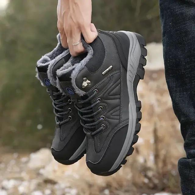 Nuevas zapatillas de invierno para hombre, calzado de exterior con forro de felpa, zapatillas de algodón, zapatillas de senderismo ligeras, zapatillas de senderismo de talla grande
