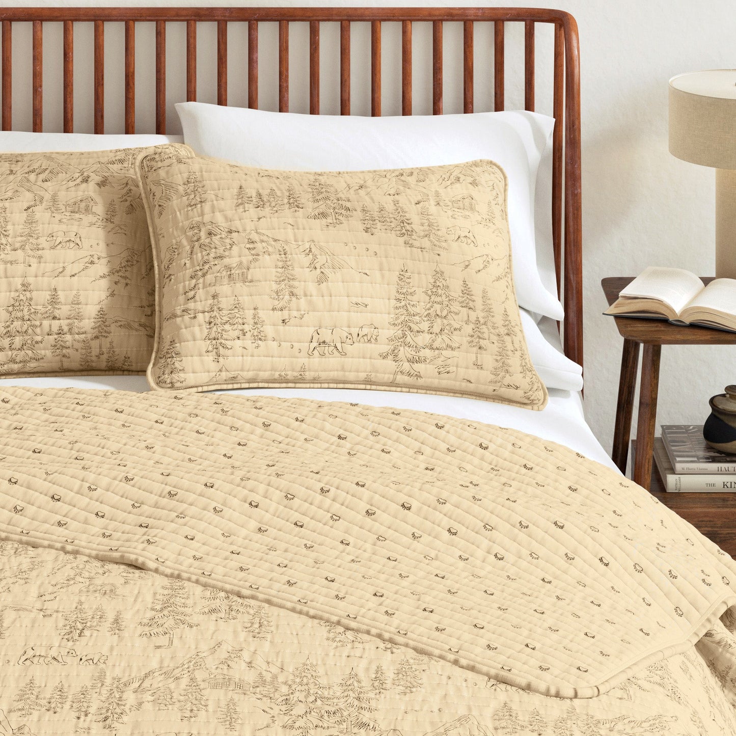 Lodge Bear And Mountain Quilt Set For Winter