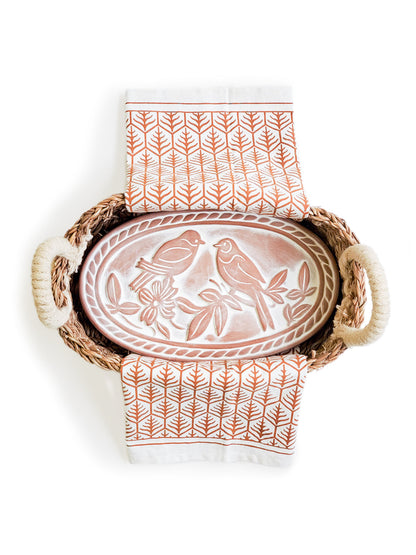 Set de regalo de cesta y calentador de pan con paño de cocina - Lovebird Oval