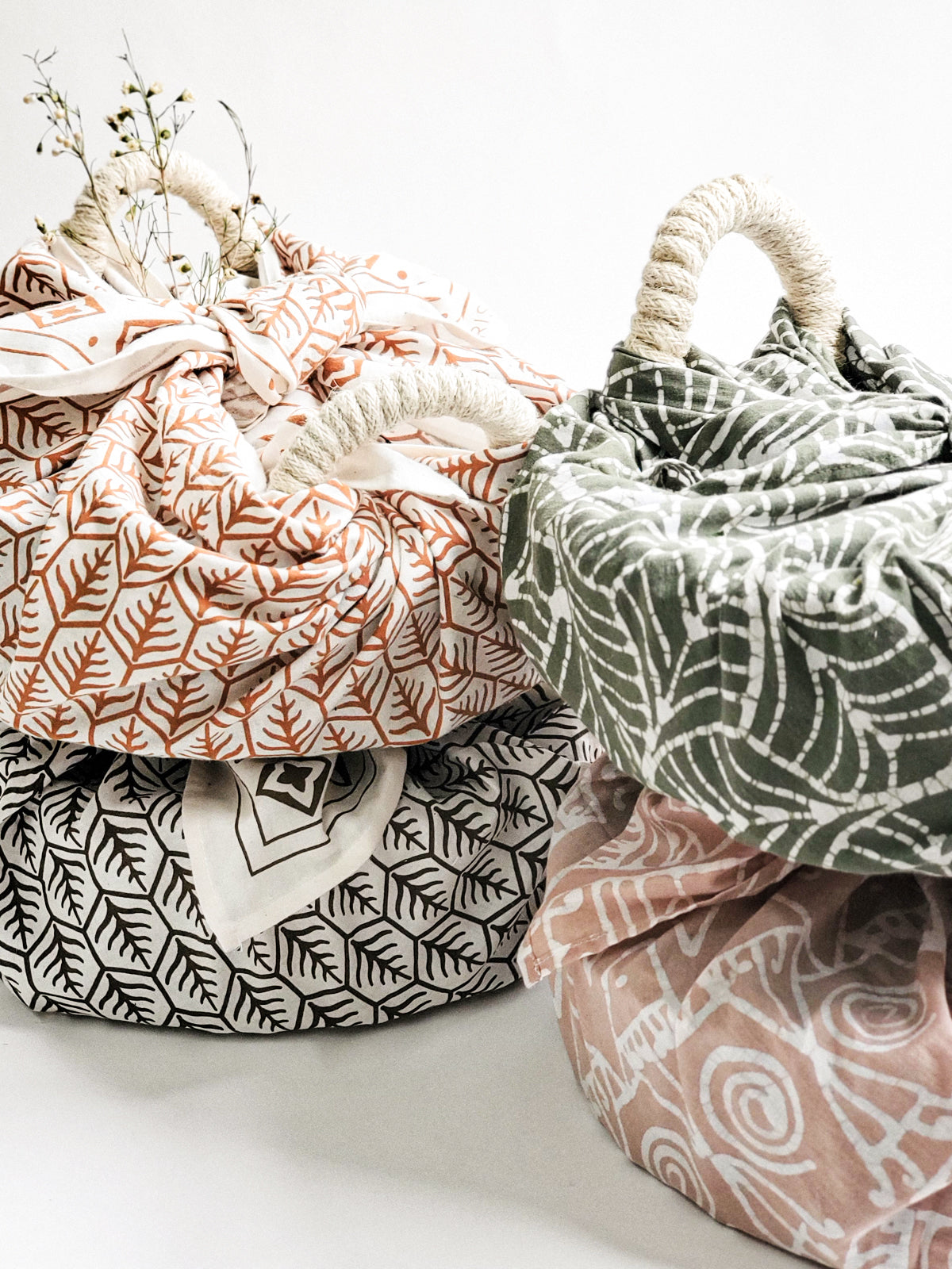 Chauffe-pain et panier - Fleur vintage