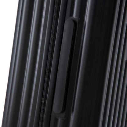 3-piece spinner luggage set HouseOfZazla close-up on black luggage shell with zipper on Tampa Home & Garden Store