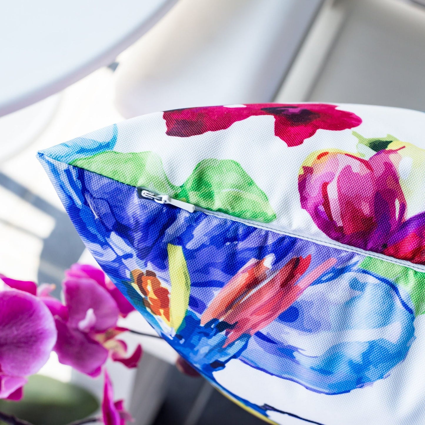 Multicolor Tropical Parrot and Solarium Pillow
