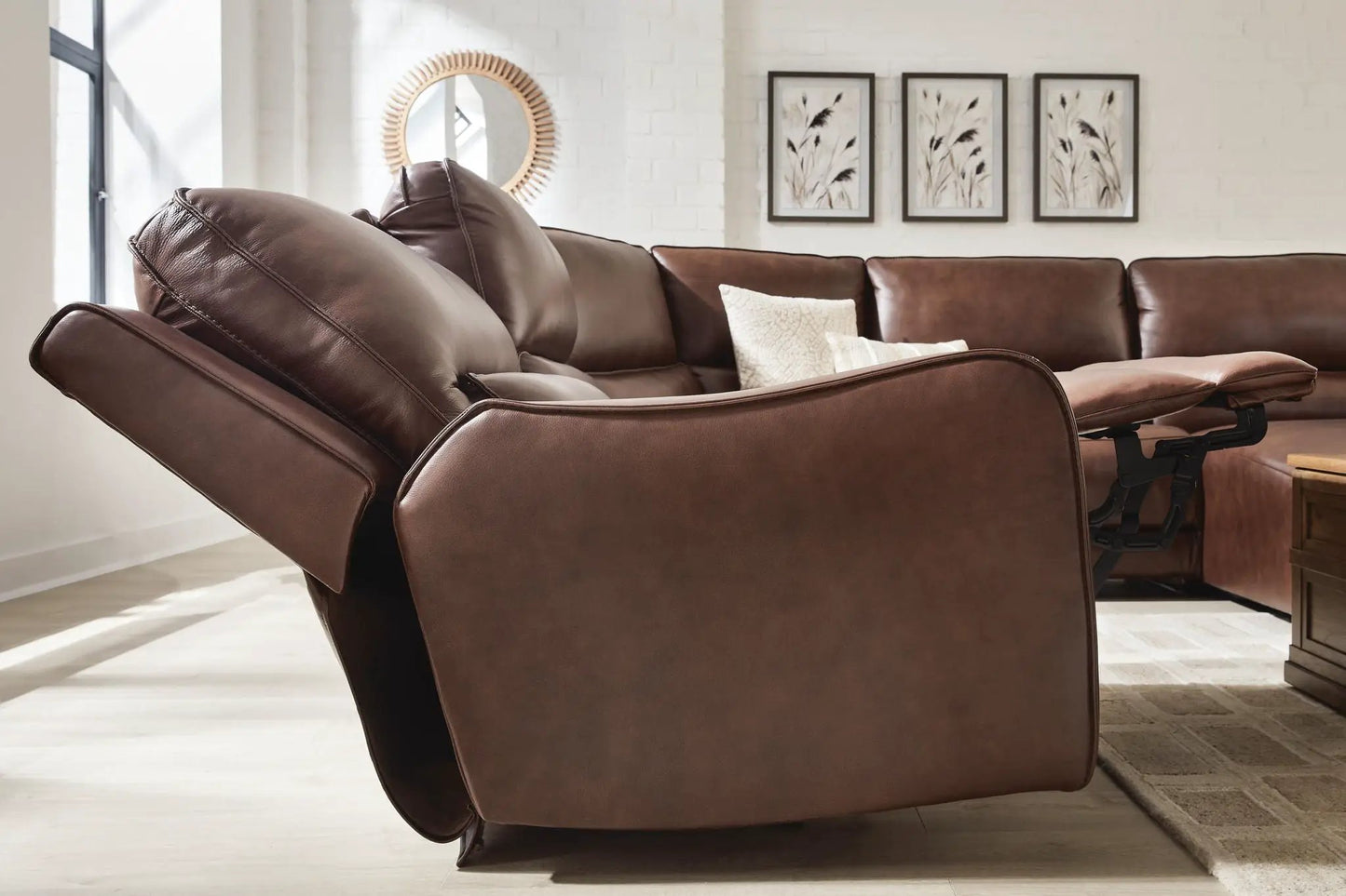 DeepWakes Power Reclining Sectional with Chaise